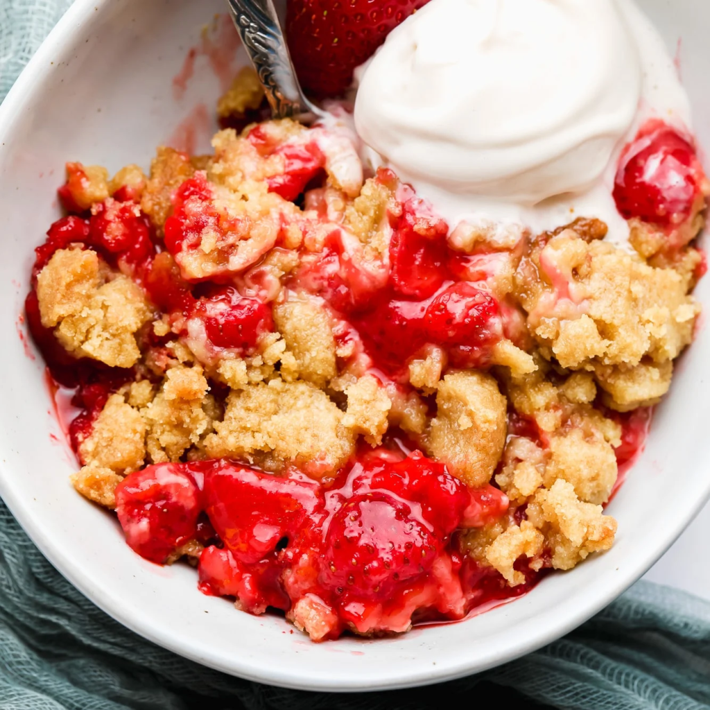 Strawberry Crumble: Simple Yet Elegant Dessert For Special Moments